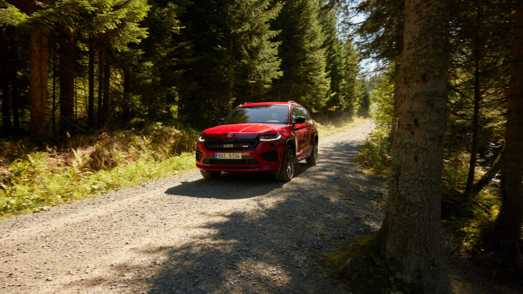 skoda-kodiaq-rs-the-universal-explorer