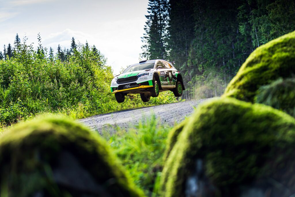 tricky-gravel-rewards-the-patient-rally-finland