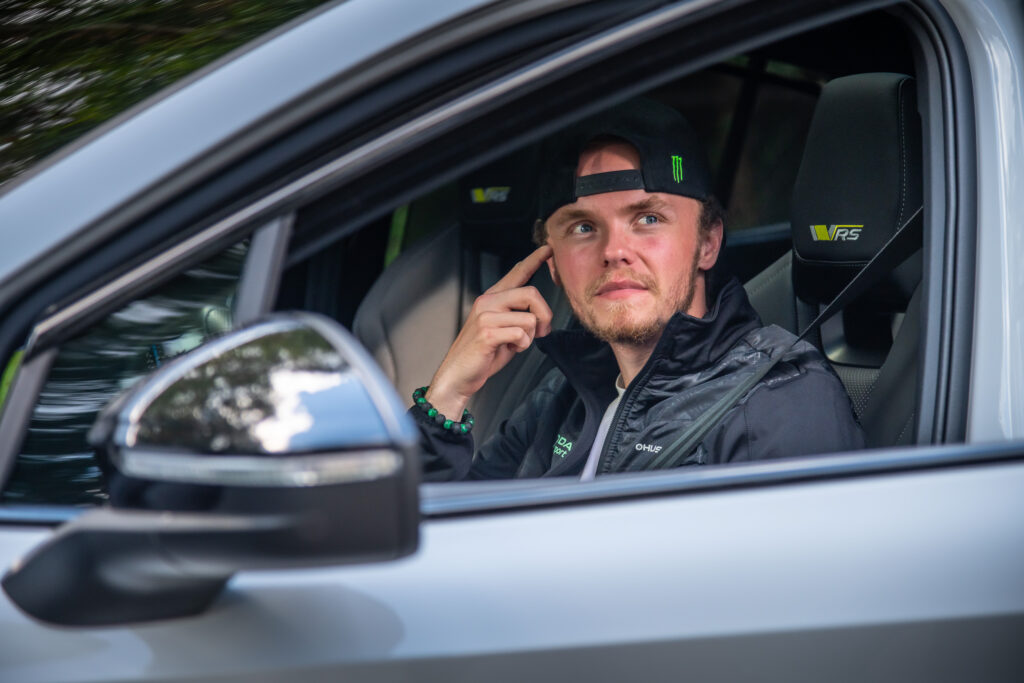 Oliver Solberg in the Enyaq Coupé RS electric road car for the first time